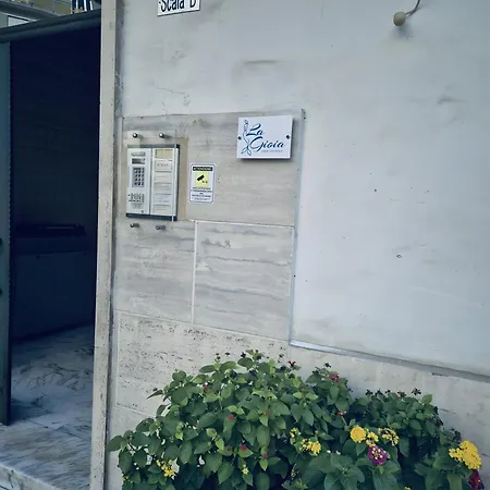 La Gioia * Naples